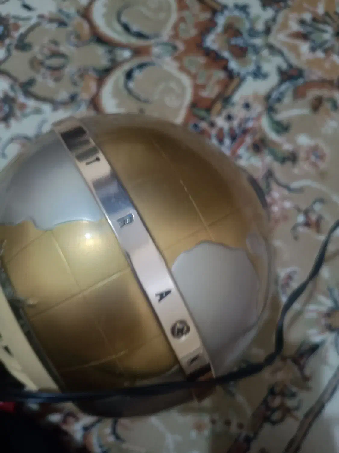 رادیو|کلکسیون اشیاء عتیقه|قدس, شهر‌قدس|دیوار