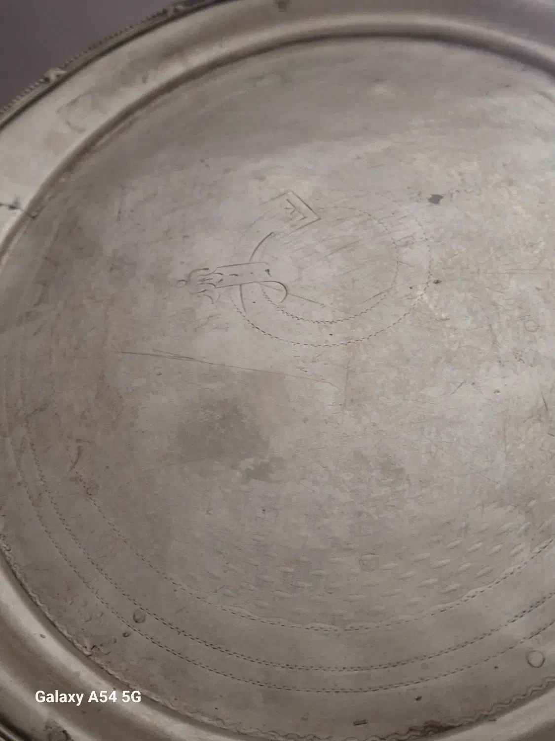 سینی خیلی قدیمی برنج ۱۳۰تا ۱۴۰ سال قدمت داره|کلکسیون اشیاء عتیقه|تهران, آرارات|دیوار