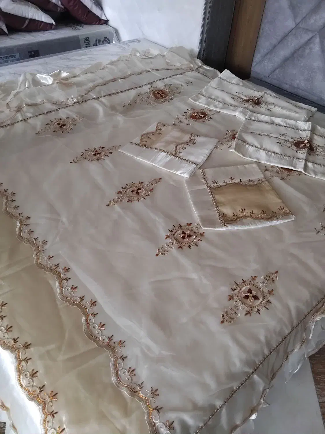 روتختی دونفره|سرویس روتختی|اصفهان, ابر|دیوار