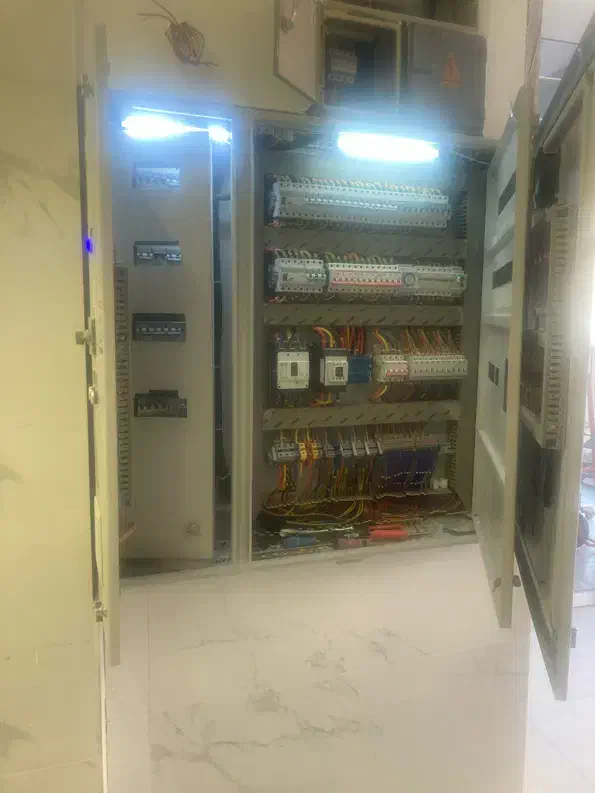 کارگر ساده جهت برقکاری|استخدام معماری، عمران و ساختمانی|تهران, آبشار تهران (دریاچه)|دیوار