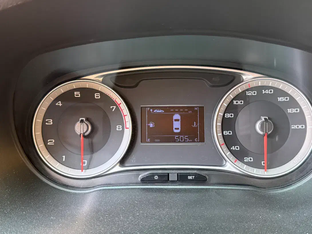 کوییک r|خودرو سواری و وانت|اصفهان, برازنده|دیوار