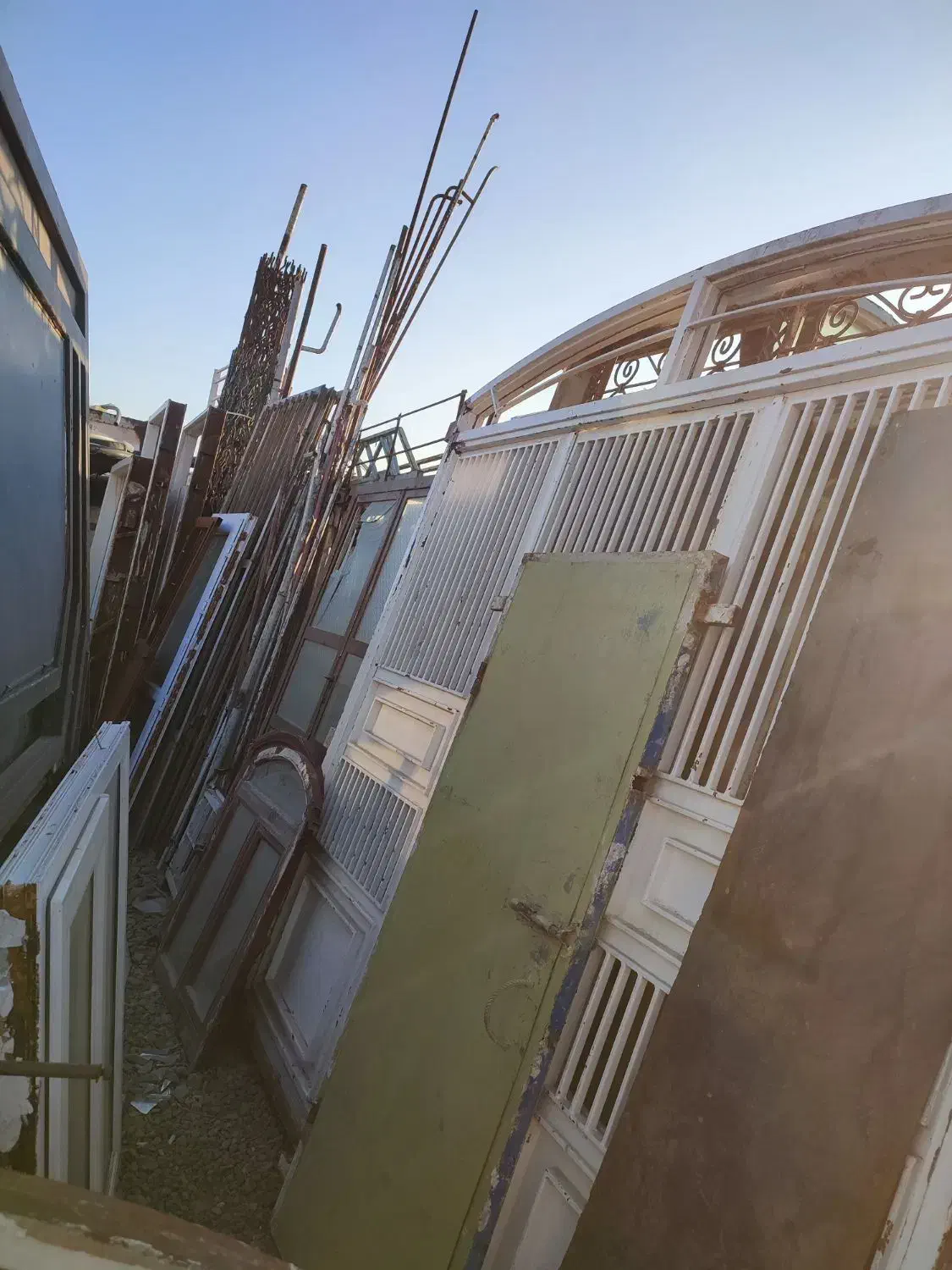 فروش  انواع آهن آلات به قیمت منصفانه|عمده‌فروشی|تبریز, |دیوار