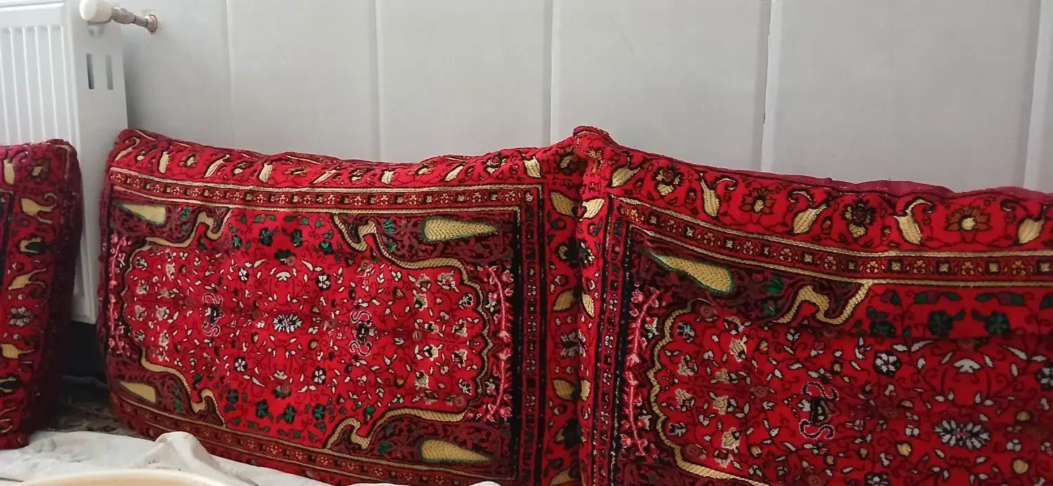 ۶عدد پشتی|پشتی|زرند, |دیوار