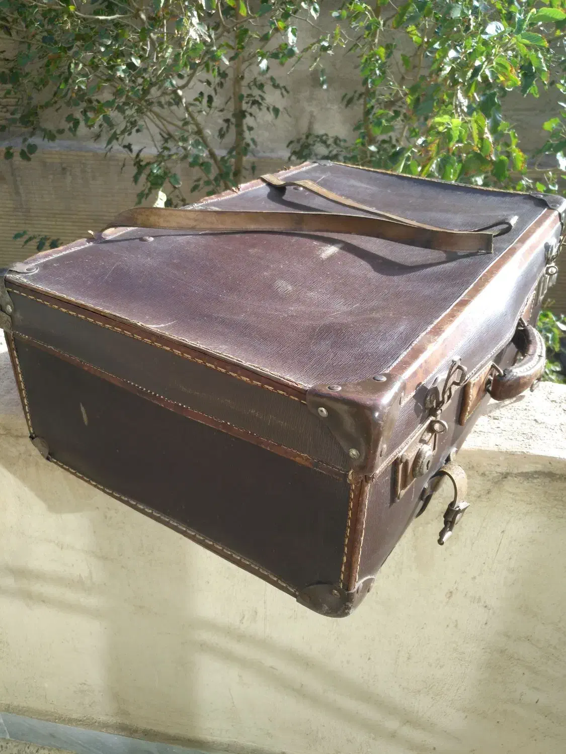 چمدان قدیمی|کیف، کفش، کمربند|تبریز, |دیوار