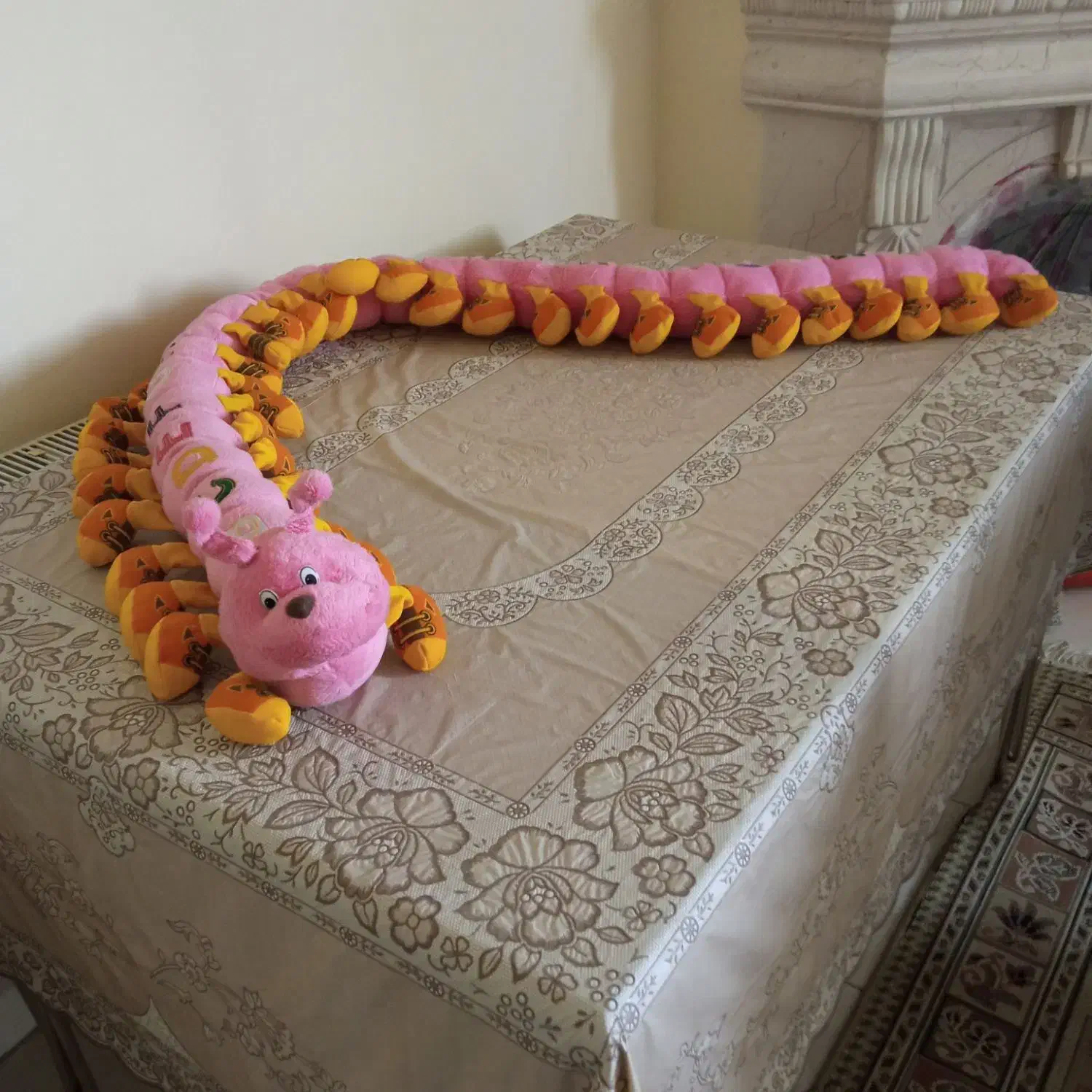 عروسک هزار پا واژدها  خارجی|اسباب‌‌بازی|هشتگرد, شهرک مهستان ۲|دیوار