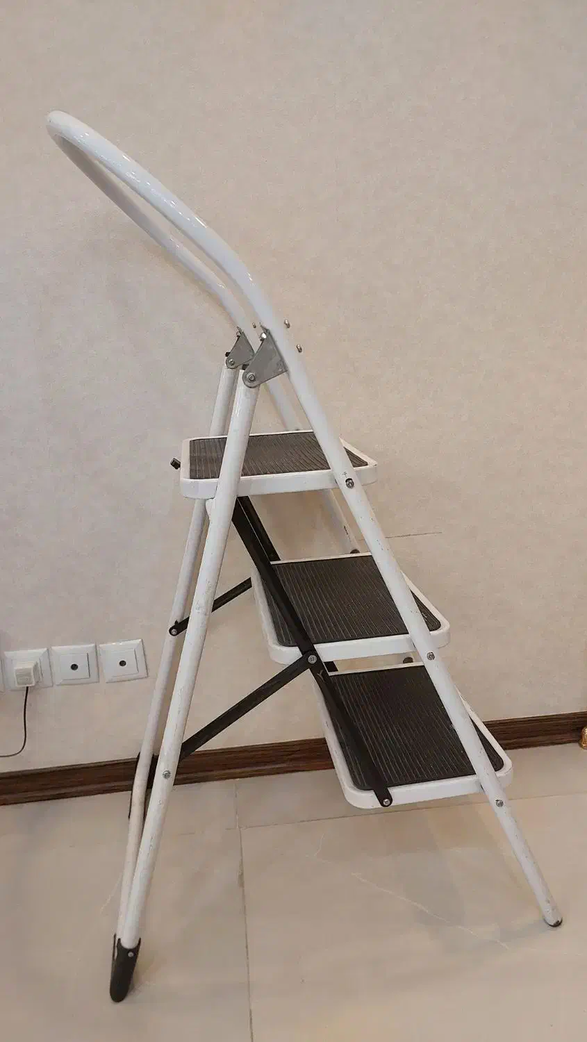 نردبان پله ای تاشو|ابزارآلات|شهریار, شهریار|دیوار