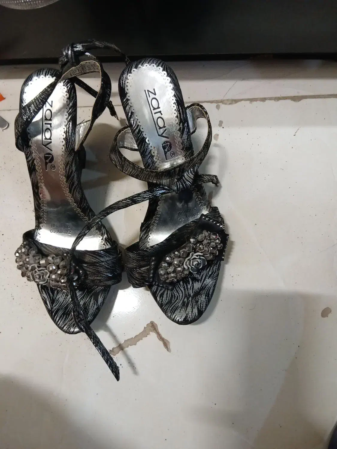 کفش‌|کیف، کفش، کمربند|نیشابور, خط کاشمر|دیوار