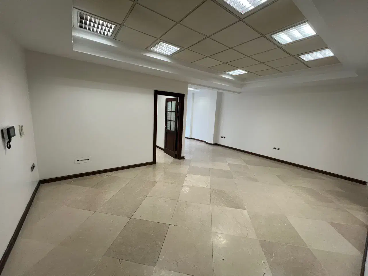 ۷۰متر تکخواب‌ خوش نقشه مناسب مشاغل آزاد/مترو تجریش|اجارهٔ دفتر کار، اتاق اداری، مطب|تهران, تجریش|دیوار