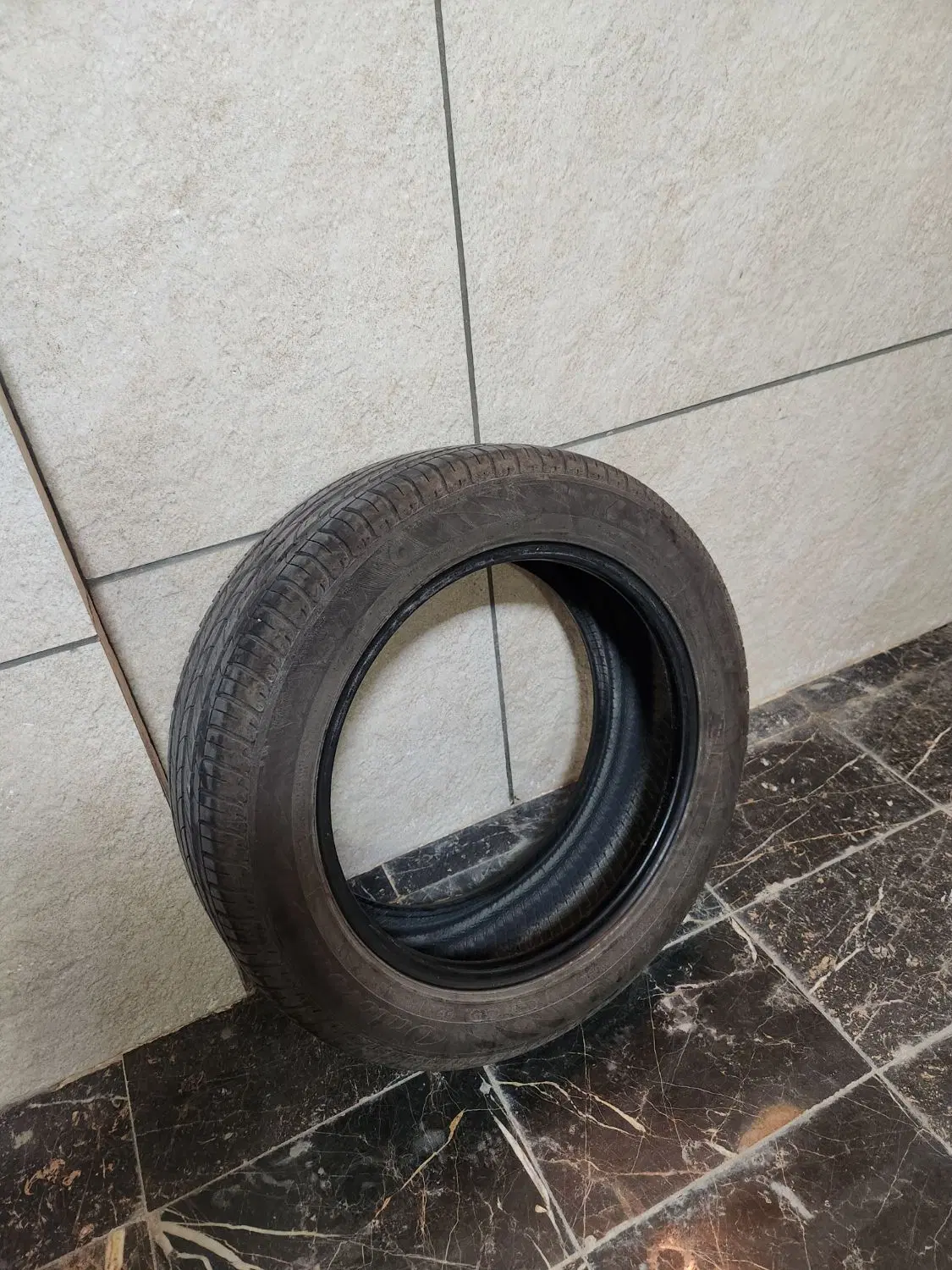 لاستیک ۲۲۵/۵۵/R18 دست دوم|قطعات یدکی و لوازم جانبی|اصفهان, دشتستان|دیوار
