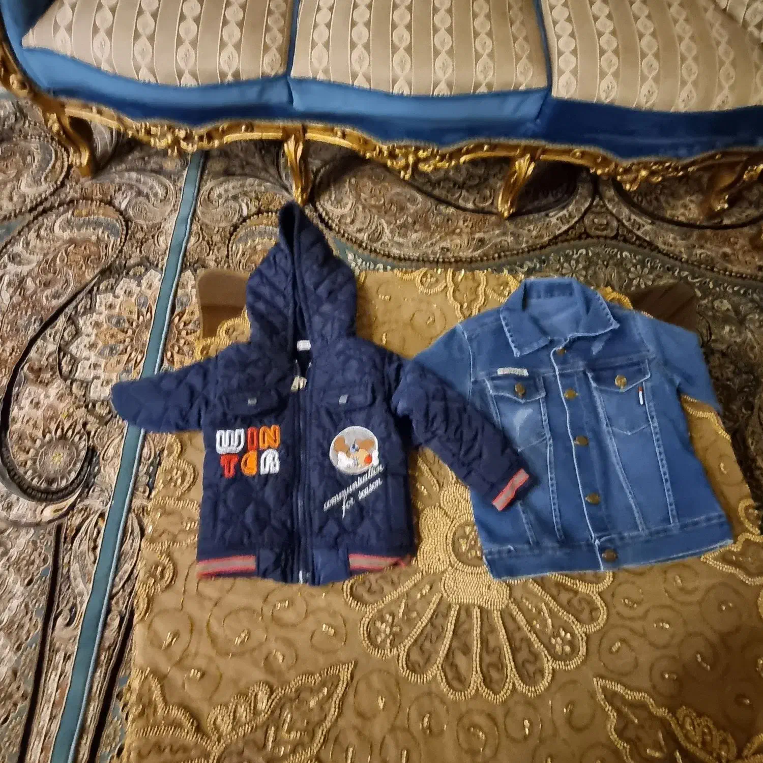 کاپشن، کت لی، سرهمی، لباس، شال وکلاه|کفش و لباس بچه|قم, باغ کرباسی|دیوار