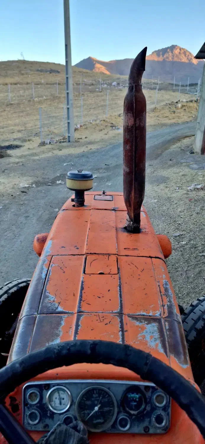 تراکتور رومانی عطیقه|خودرو سنگین|قروه, |دیوار