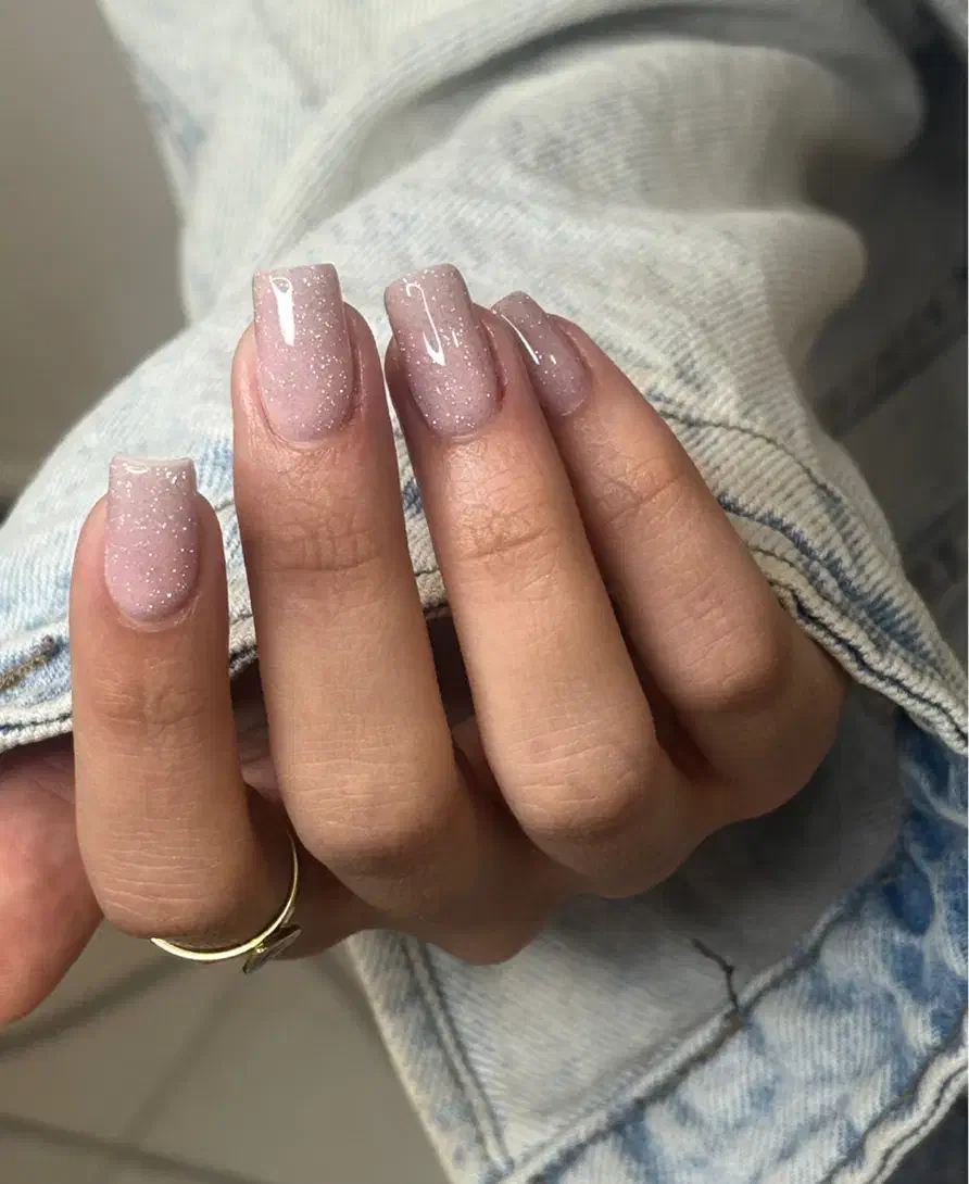 خدمات ناخن فقط هزینه متریال|خدمات آرایشگری و زیبایی|تهران, فلسطین (میدان انقلاب)|دیوار