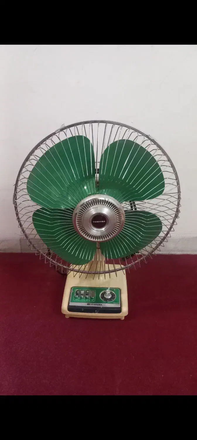 پنکه قدیمی سالم|پنکه و تصفیه‌کنندهٔ هوا|یزد, |دیوار