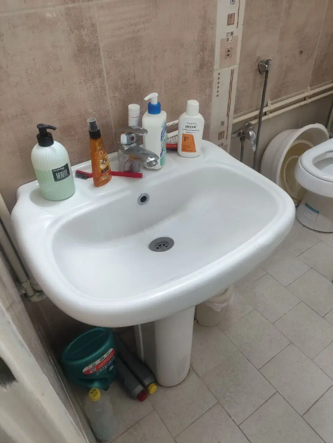 روشویی دستشویی|لوازم سرویس بهداشتی|اندیشه, اندیشه فاز ۳|دیوار