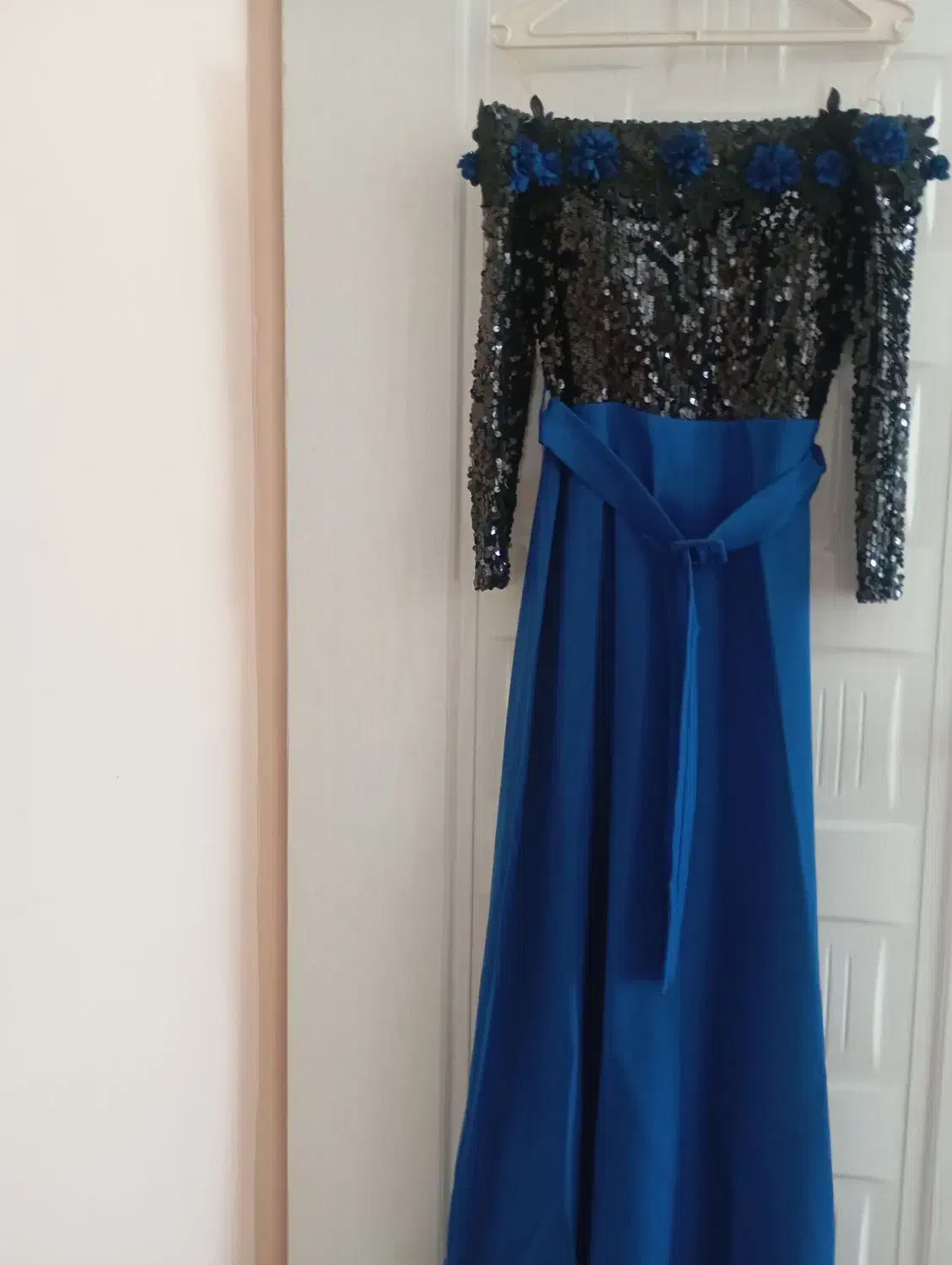 لباس مجلسی|لباس|کاشمر, |دیوار