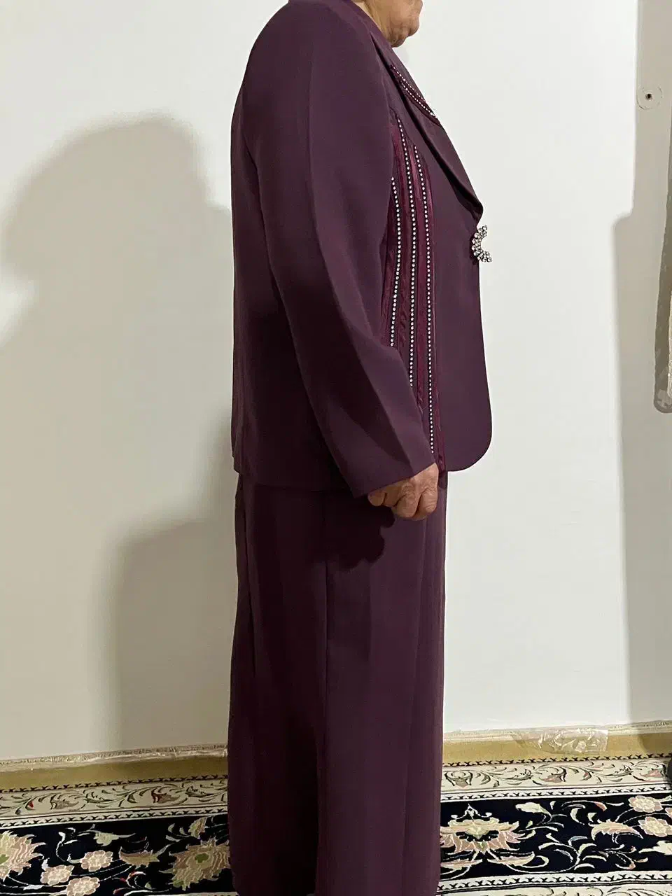 لباس مجلسی|لباس|مرزن‌آباد, |دیوار