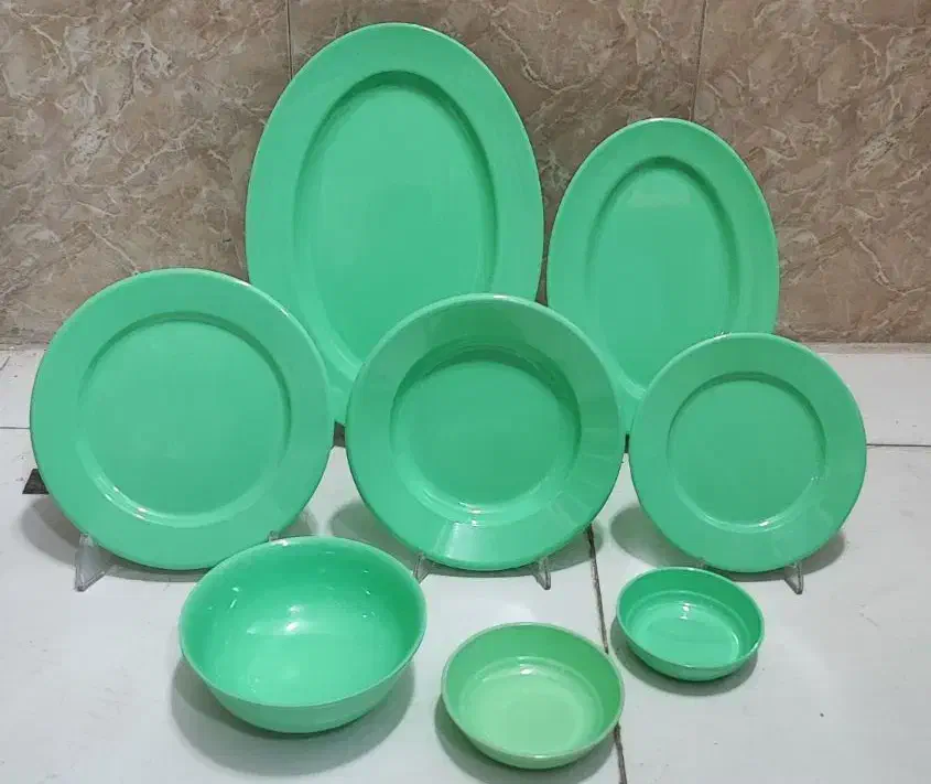 سرویس رنگ سبزنشکن استانداردقیمت قبل ارسال رایگان|ظروف سرو و پذیرایی|مشهد, کارمندان دوم|دیوار