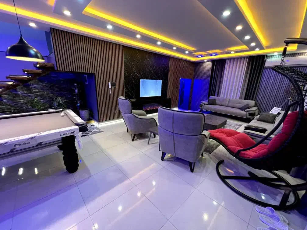 ویلا استخردار کد ماهیشاه|اجارهٔ کوتاهمدت ویلا و باغ|بندر انزلی, شهرک اسحاقی|دیوار