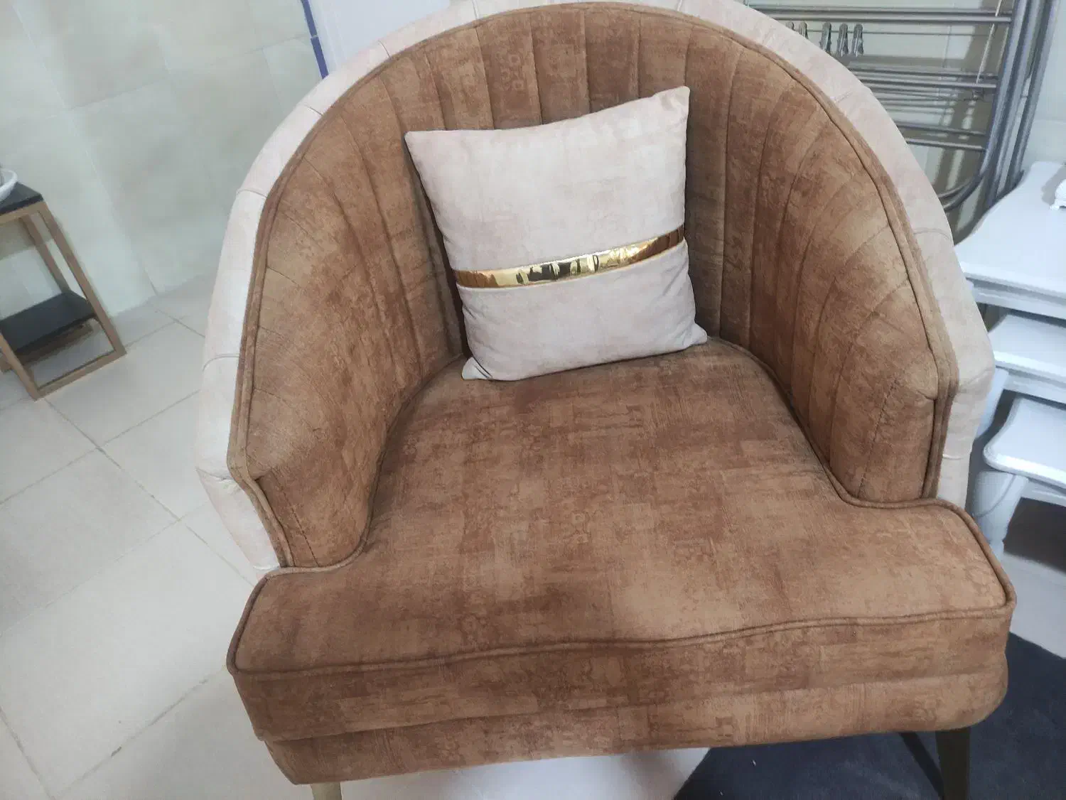 مبل چستر|مبلمان خانگی و میز عسلی|بندر گناوه, |دیوار