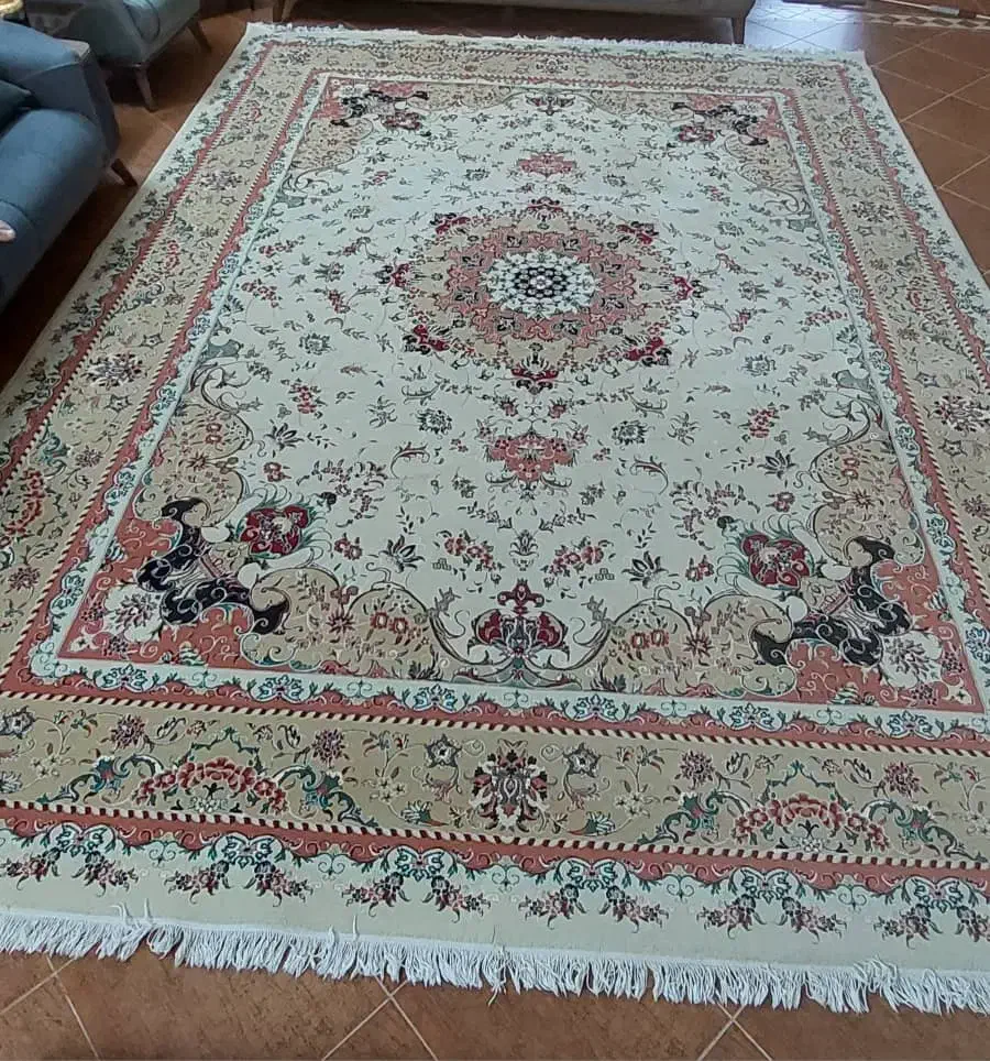 فرش دوازده متری کرم|فرش|بروجرد, |دیوار