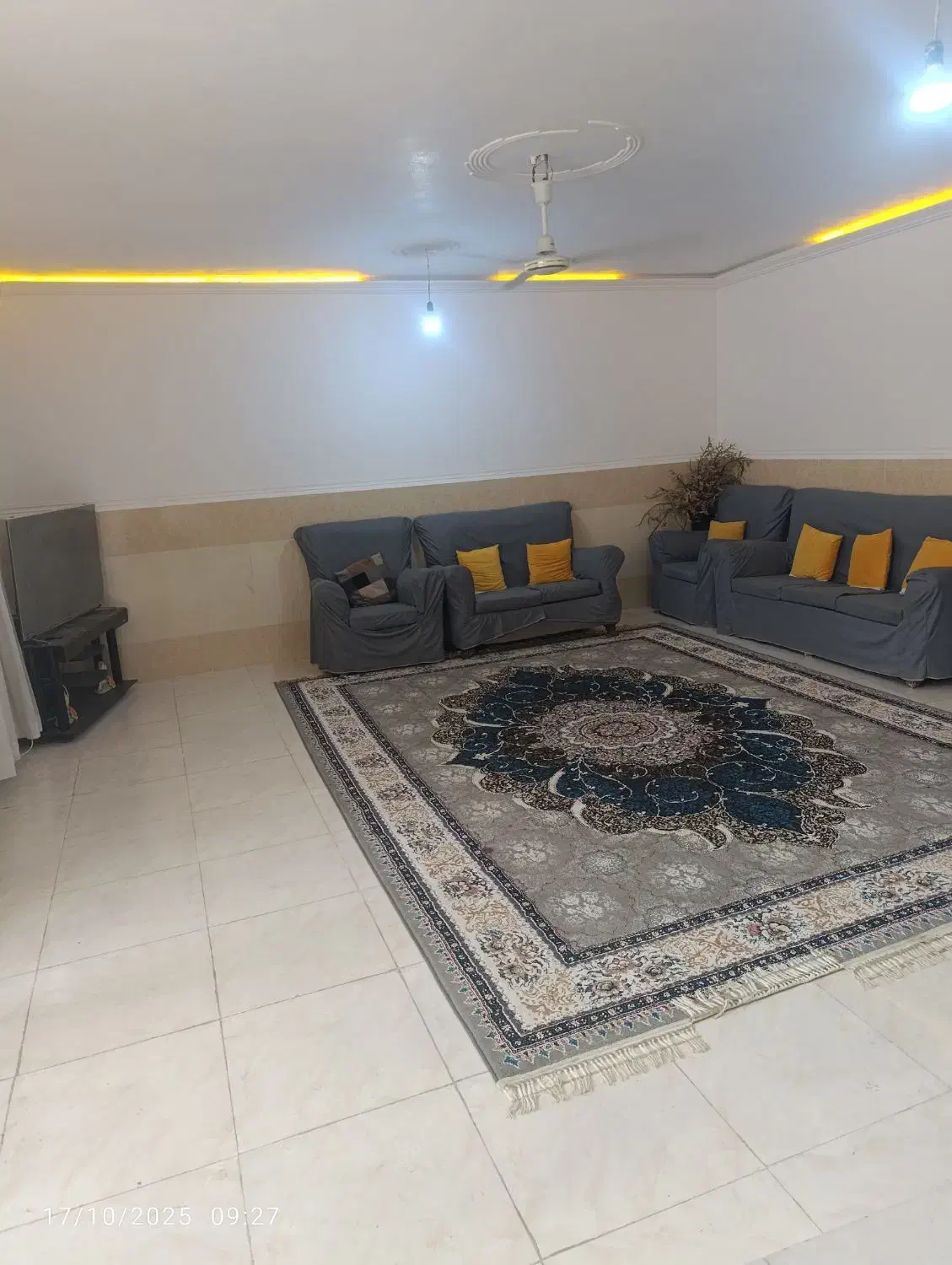 خونه ویلایی دوخواب 300متر قلعه قاضی محله گوجیان|فروش خانه و ویلا|قلعه قاضی, |دیوار