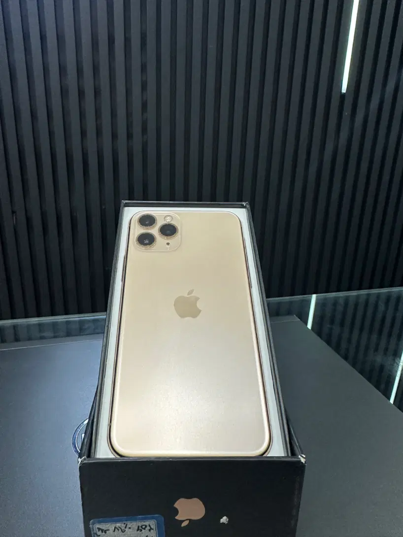 11 pro 256|موبایل|کرج, مطهری|دیوار
