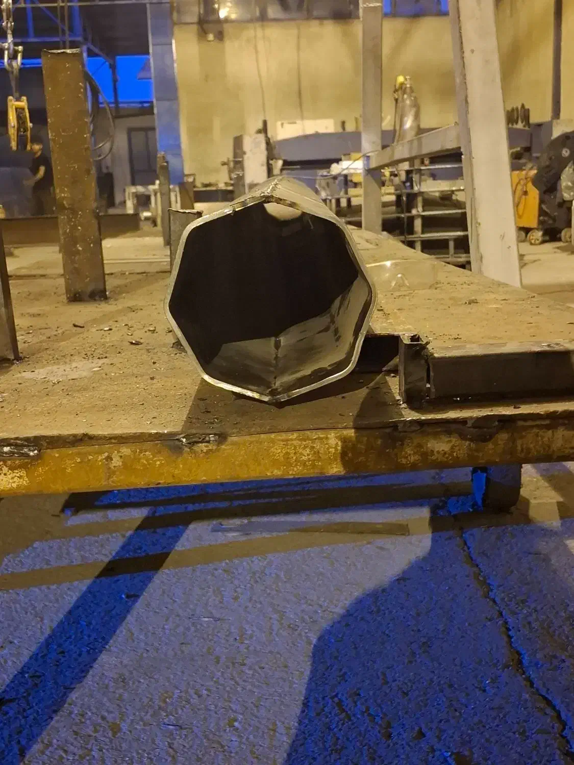 استخدام جوشکار،مونتاژکار،کارگر ساده|استخدام صنعتی، فنی، مهندسی|کرمان, |دیوار