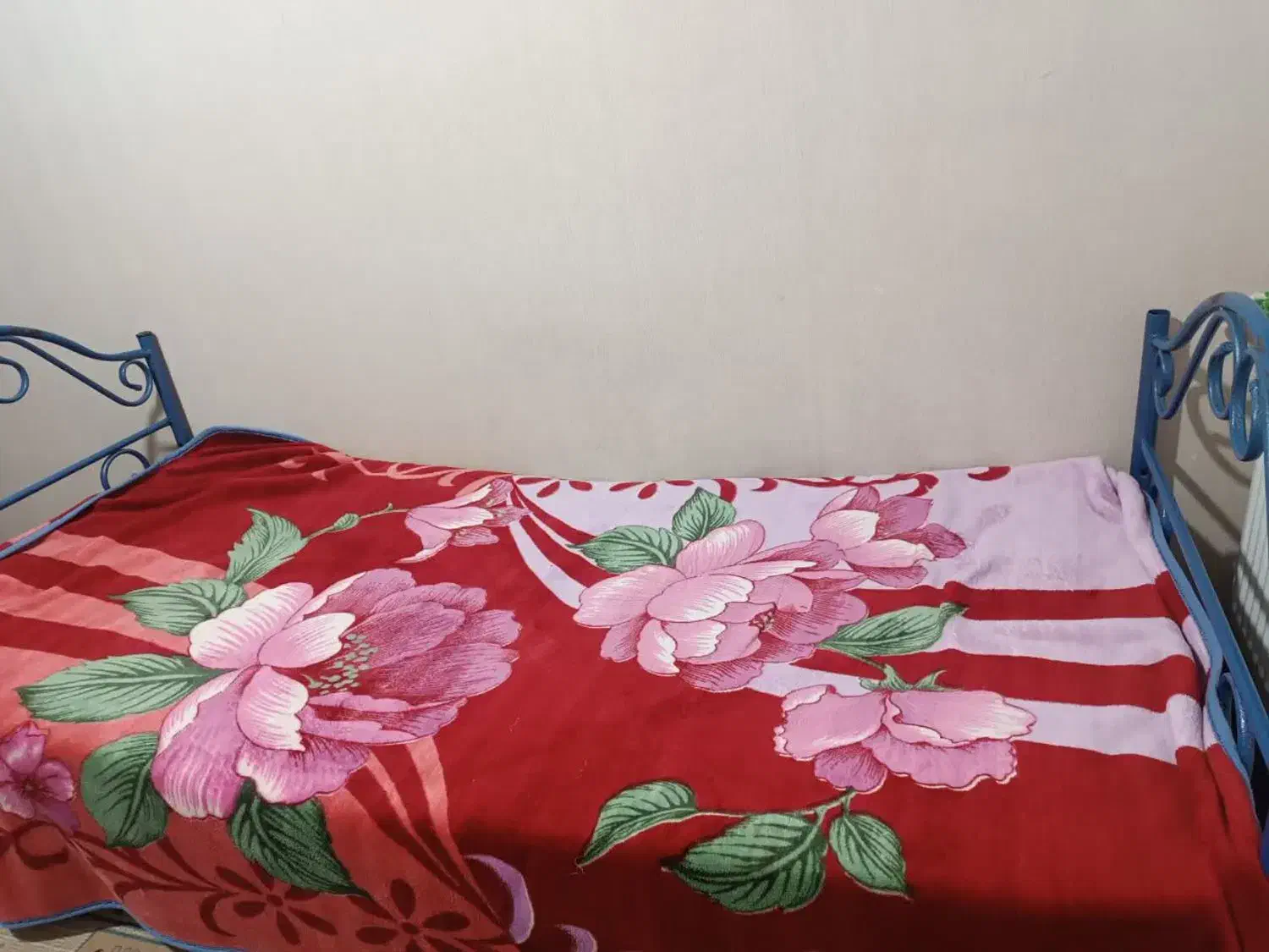 تخت خواب یک نفره دوطبقه با خوشخواب|تخت و سرویس خواب|گلبهار, شهر جدید گلبهار|دیوار