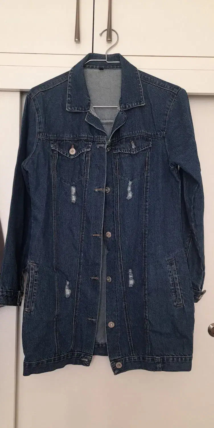 کت لی|لباس|تهران, والفجر (افسریه)|دیوار