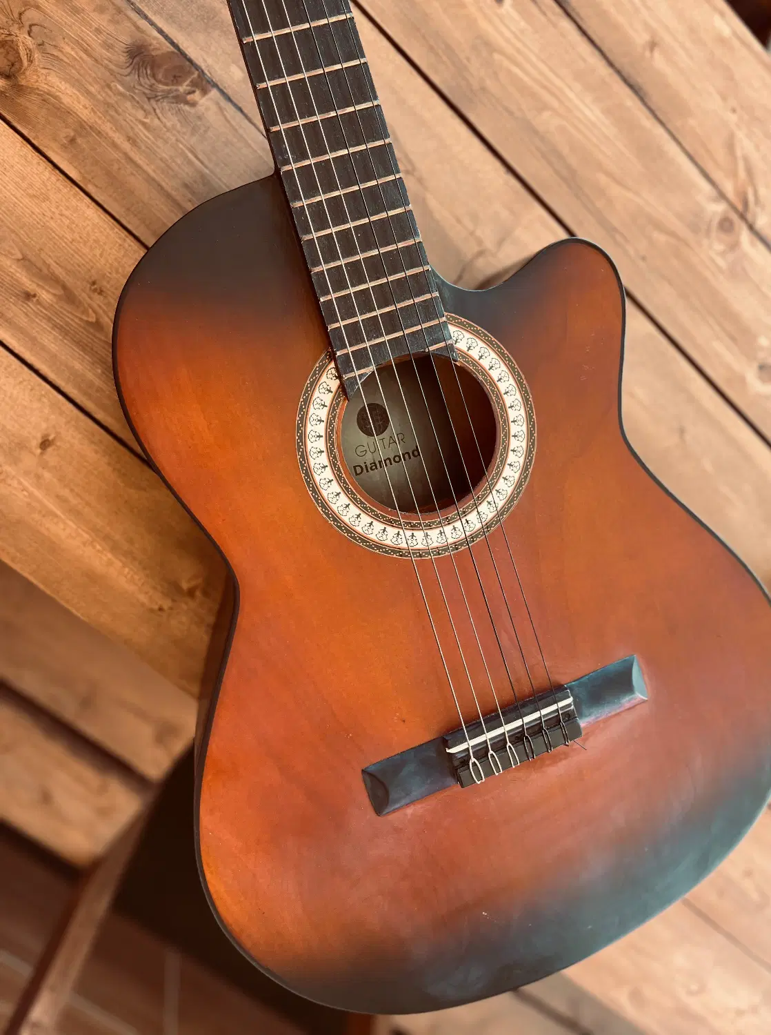 Diamond guitar|گیتار، بیس، امپلیفایر|رشت, کوی مهر|دیوار