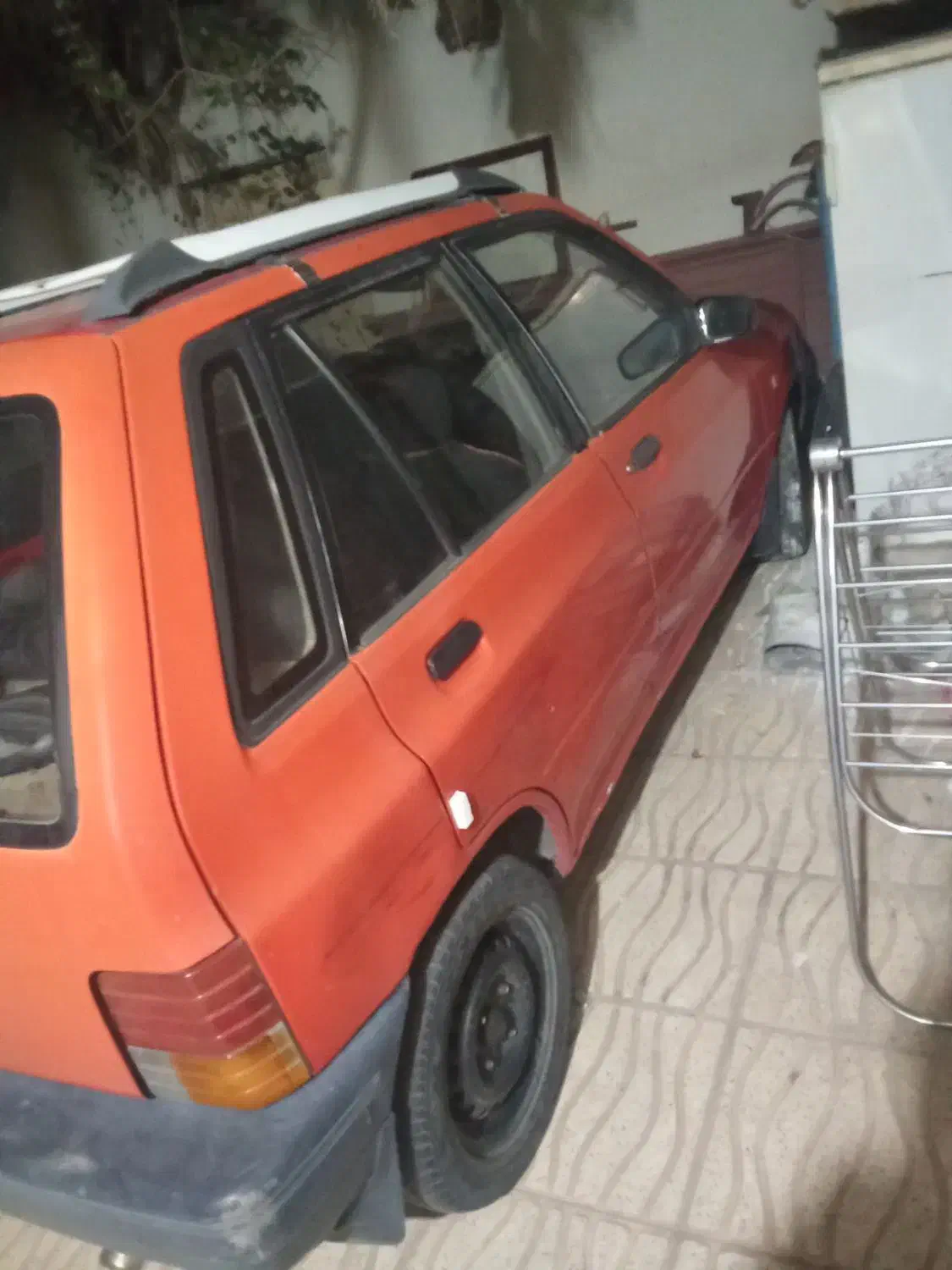 پراید هاچ پک ۷۳ قرمز زیر خاکی دور رنگ شاسی ها پلم|خودرو سواری و وانت|بم, |دیوار