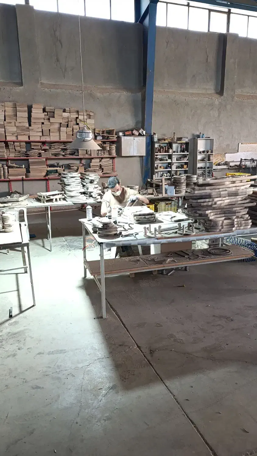 استخدام نیروی کار آقا در کارگاه چوب (سمبادهزن)|استخدام صنعتی، فنی، مهندسی|بیستون, |دیوار