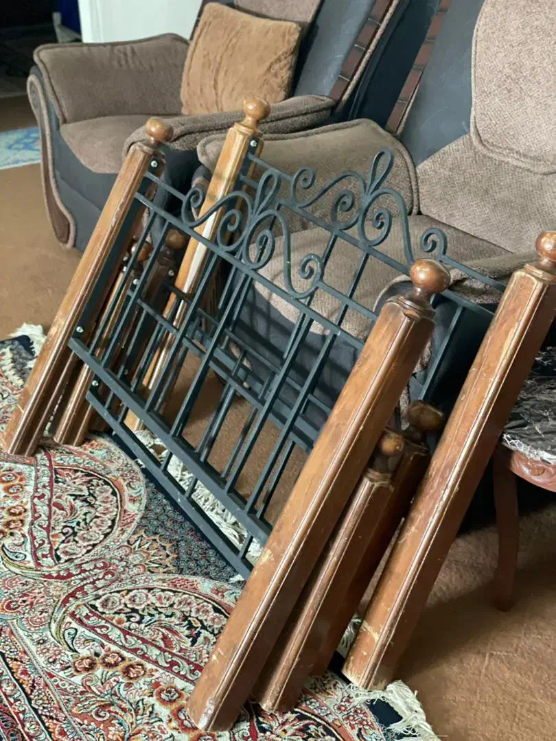 دو عدد تخت یک نفره ۹۰|تخت و سرویس خواب|امیدیه, |دیوار