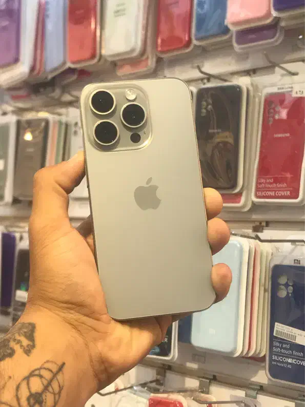 iPhone 15 Pro CH/A 256g درحد نو|موبایل|اهواز, ۳۰ متری|دیوار