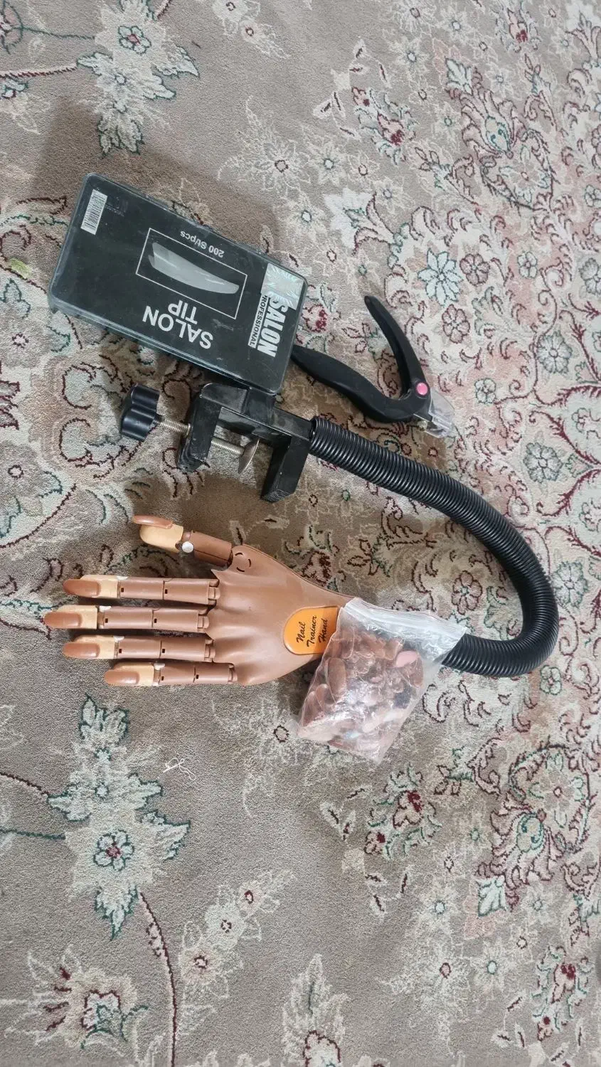 وسایل کاشت ناخن|آرایشگاه و سالنهای زیبایی|الوند, |دیوار