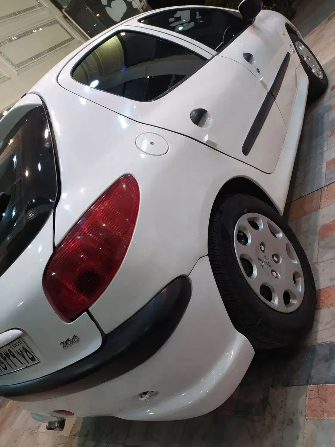 206 تیپ 5 سفید مدل 1393 نقدی و اقساطی|خودرو سواری و وانت|خمینیشهر, |دیوار