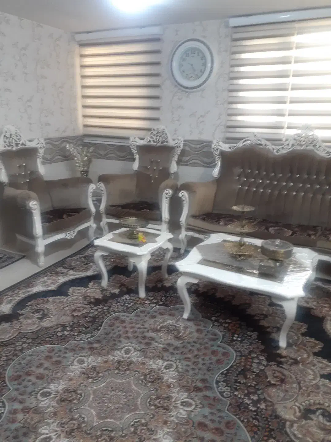 مبل سلطنتی در حد نو|مبلمان خانگی و میز عسلی|قم, شاه ابراهیم|دیوار