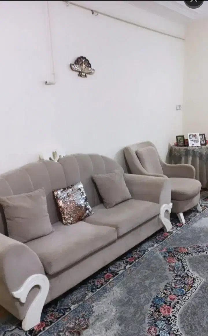 مبلمان ومیزعسلی شیک وزیبا|مبلمان خانگی و میز عسلی|گنبد کاووس, |دیوار