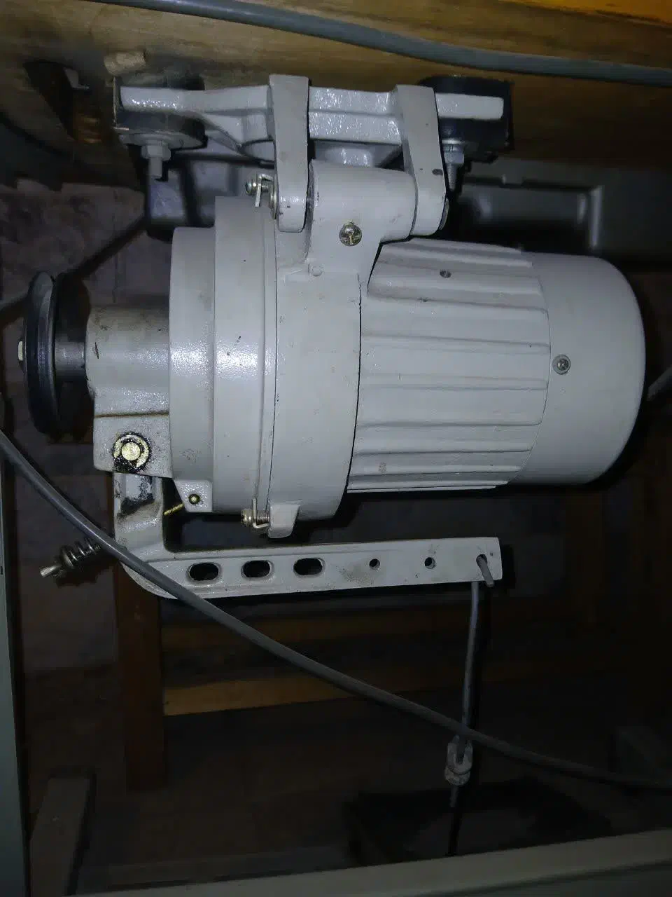 چرخ خیاطی|چرخ خیاطی و ریسندگی|قم, نوبهار|دیوار