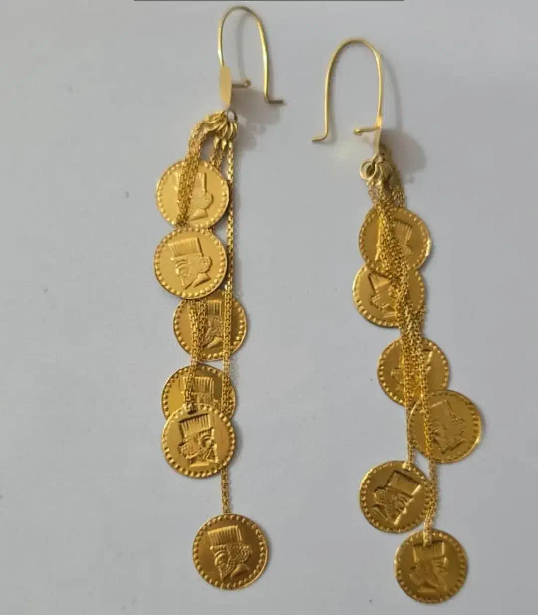 گوشواربه وزن ۴ گرم و ۹۰ سوت ۲۰۰ بالای تابلو|جواهرات|بهبهان, |دیوار