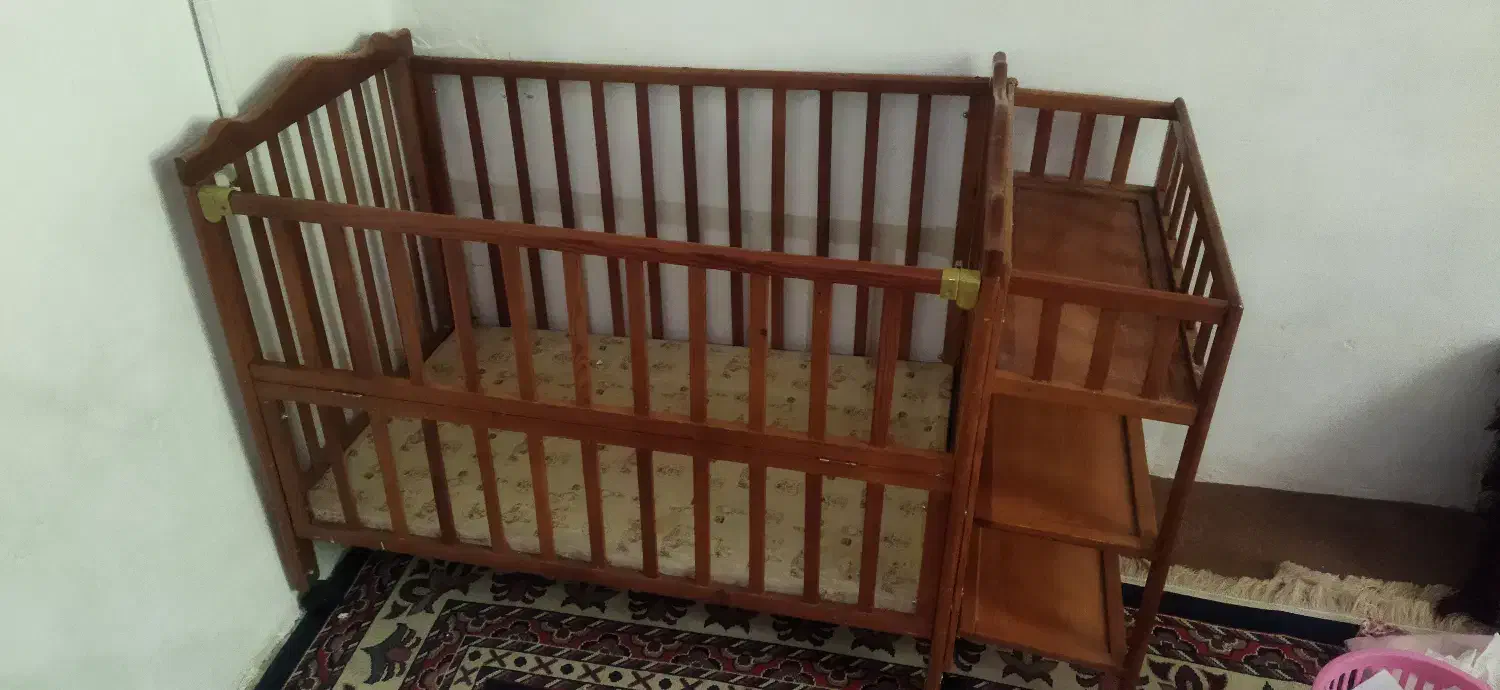 کودک|تخت و سرویس خواب|شیراز, گویم|دیوار