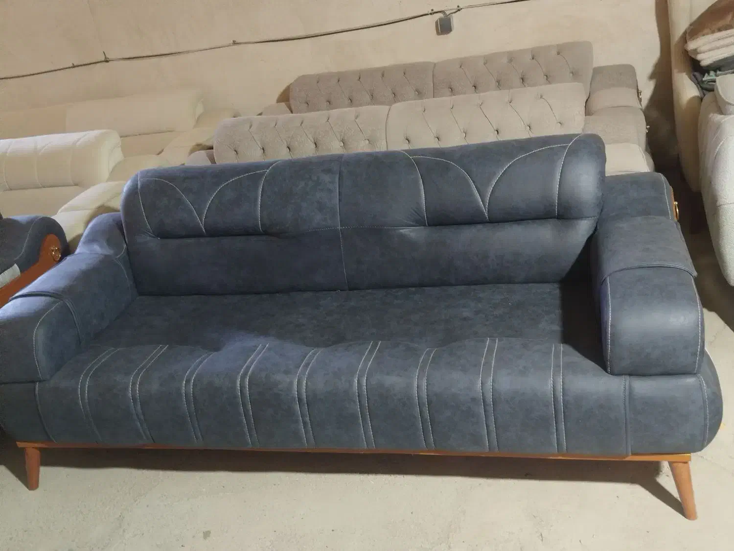 موجود دارم بیا پسند کن|مبلمان خانگی و میز عسلی|سلماس, |دیوار