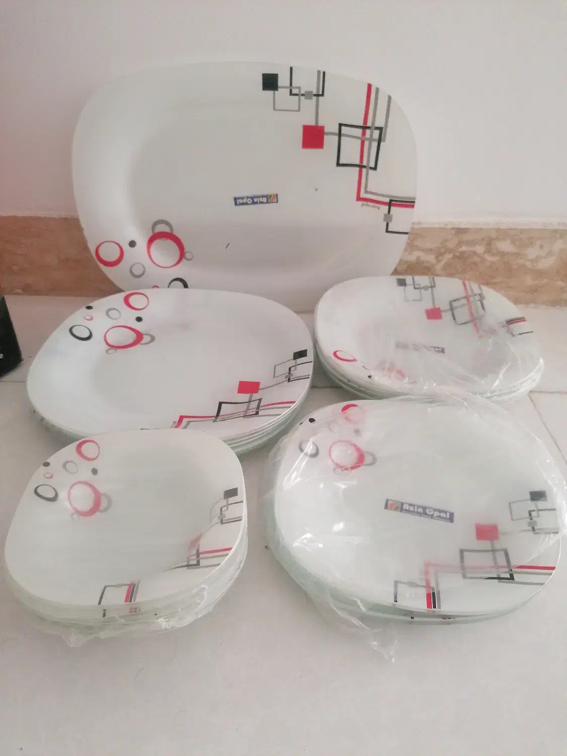 سرویس چینی 25 پارچه آذین اوپال|ظروف سرو و پذیرایی|کازرون, |دیوار