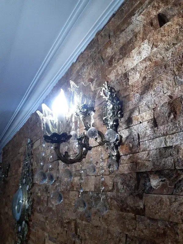 دیوارکوب دوعدد در حدنو و ساعت ۲ عدد میز گلدان|لوستر و چراغ آویز|فردیس, شهرک وحدت|دیوار