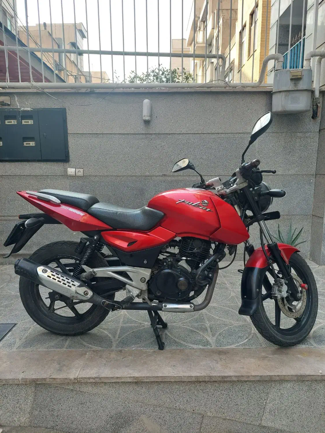 پالس ۱۸۰ یوجی فور UG4|موتورسیکلت|تهران, جیحون|دیوار