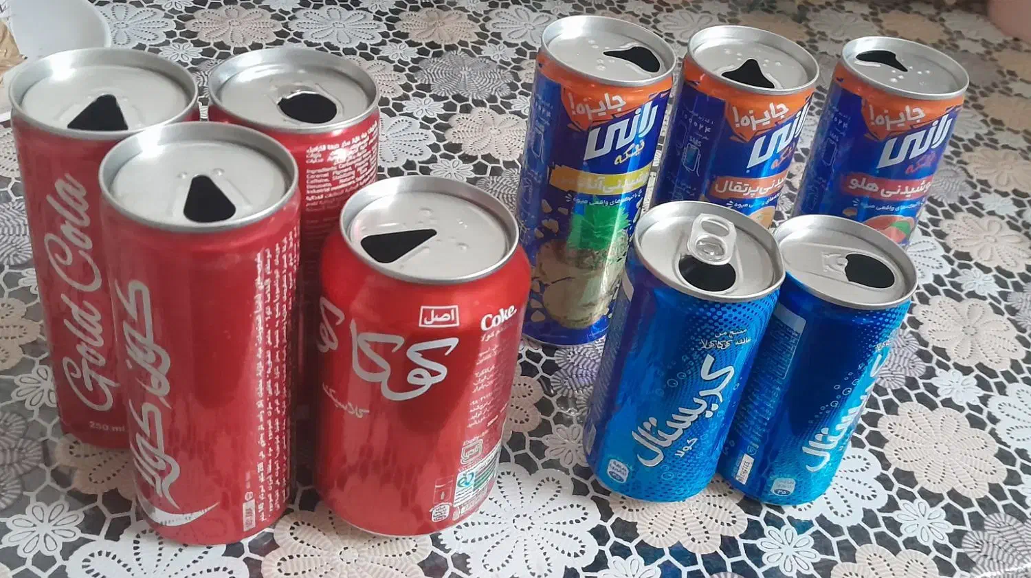 قوطی نوشابه و رانی|ظروف نگهدارنده، پلاستیکی، یک‌بارمصرف|تبریز, |دیوار