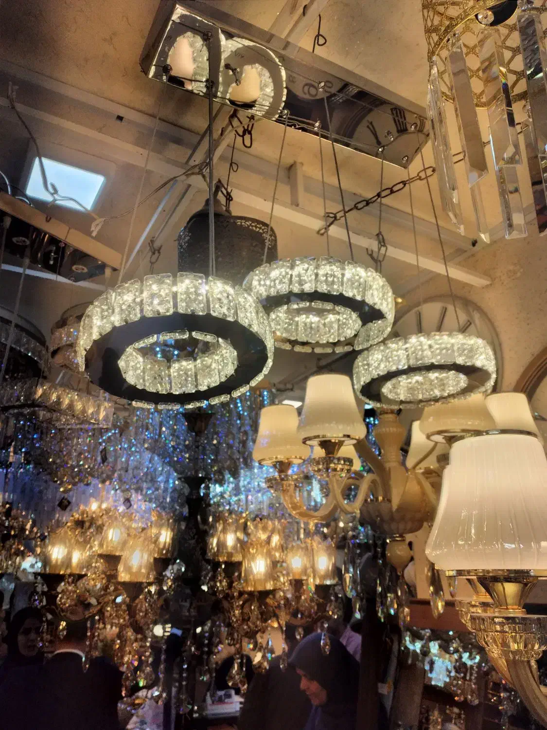 لوستر لاینر ریموت دار|لوستر و چراغ آویز|اراک, |دیوار