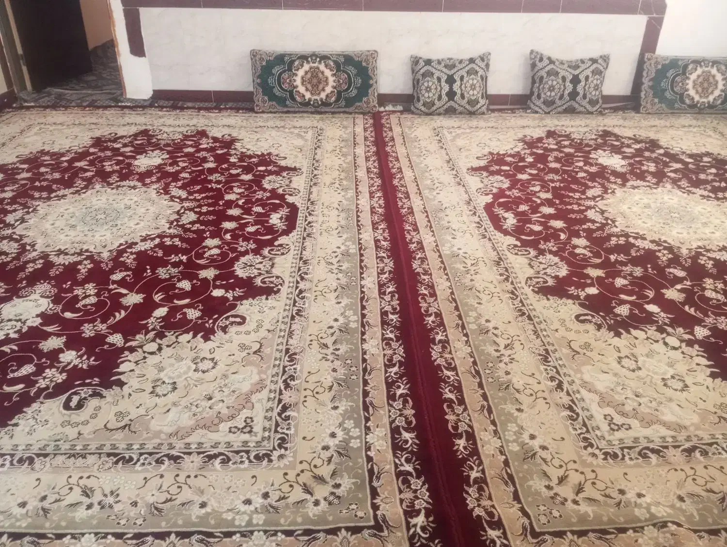 دو. 12متری سالم|فرش|تایباد, |دیوار