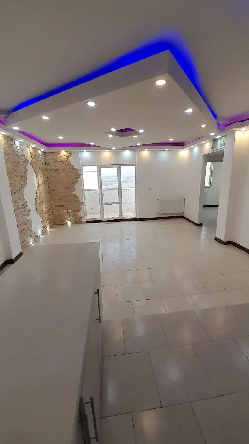 واحد ۹۰متری با ویو دشت و کوه|فروش آپارتمان|هشتگرد, شهرک پامچال|دیوار