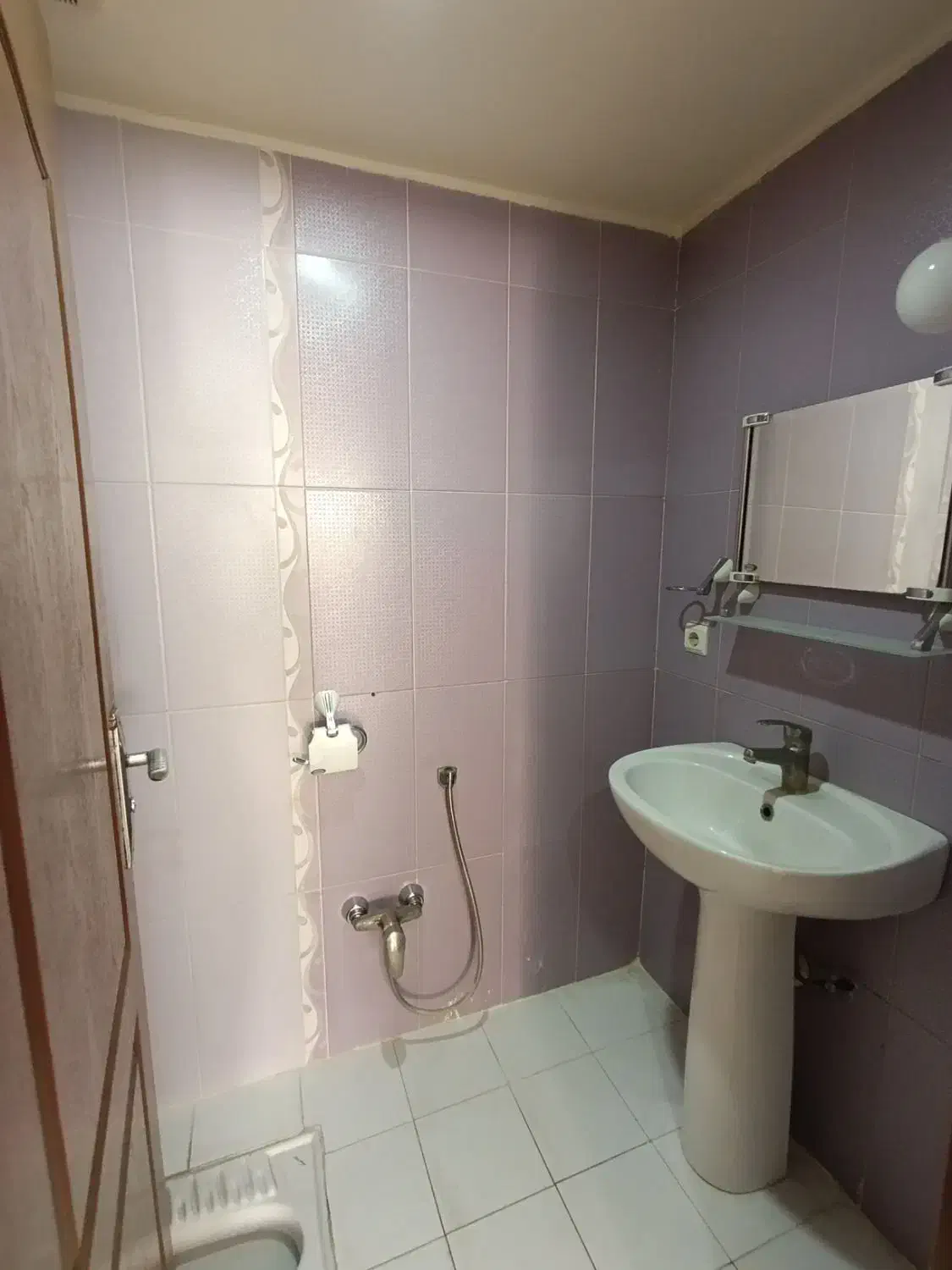 اجاره سه خواب 135 متری میدان دریاچه